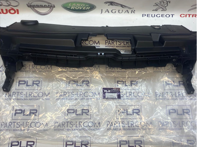 PLR5154062 Plrsolutions Кронштейн решітки радіатора