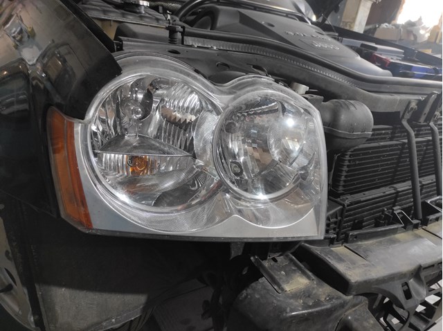 Фара передня права Chrysler 55156670AI ціна, від 11.26 USD