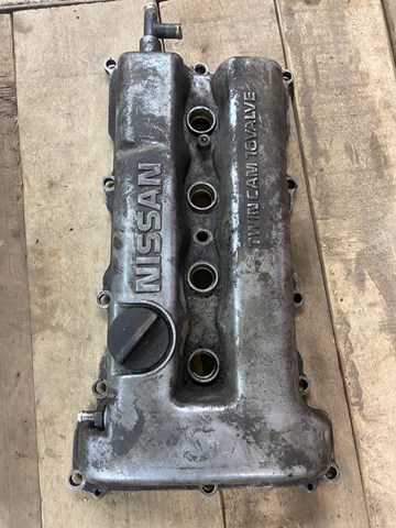 Головка блоку циліндрів Nissan Almera I