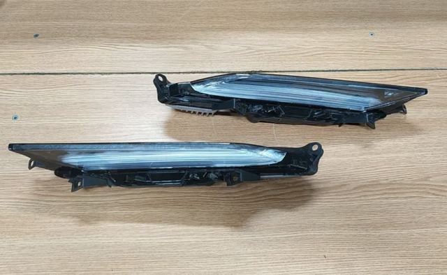 95B953042B Porsche Покажчики повороту (передні)
