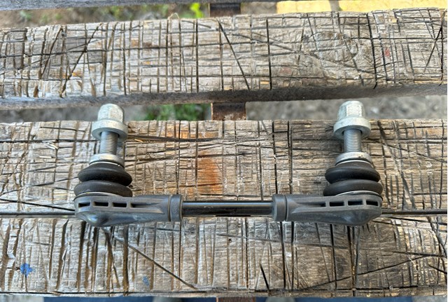 Лінк стабілізатора, заднього Ford LJ9C5C486AND ціна, від 19.00 USD