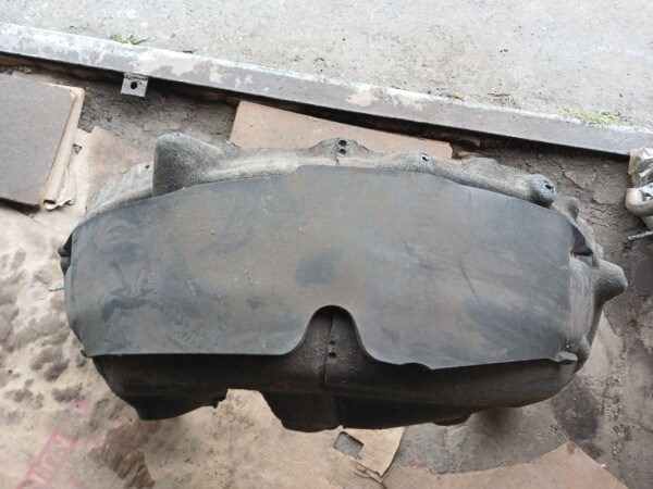 Купити A1676902408 Mercedes Підкрилок заднього крила, лівий
