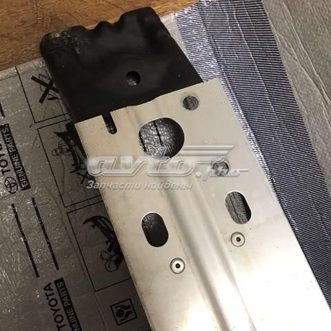 5202133220 Toyota Балка бампера переднього
