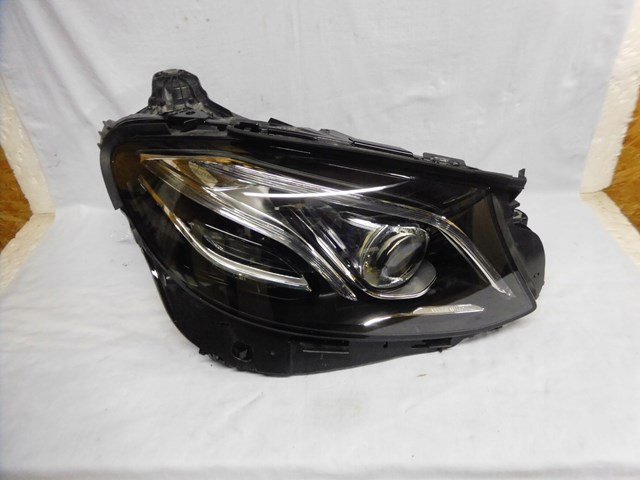 Фара передня права Mercedes A2139062606