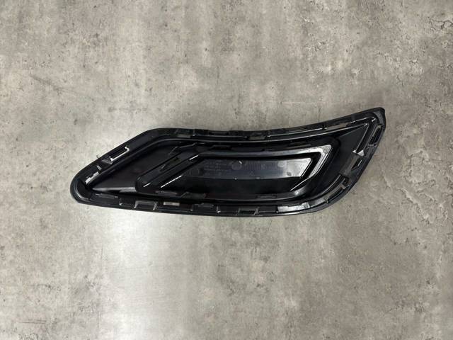 Кронштейн бампера заднього, правий Signeda PAD99234AR ціна, від 31.66 USD