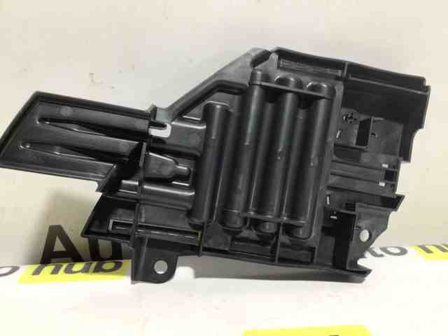 LR066965 Land Rover Кріплення фари передньої, лівої