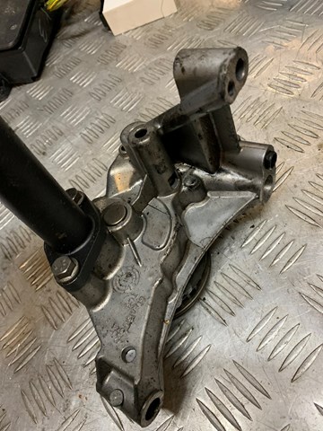 03L115105C VAG Масляний насос двигуна