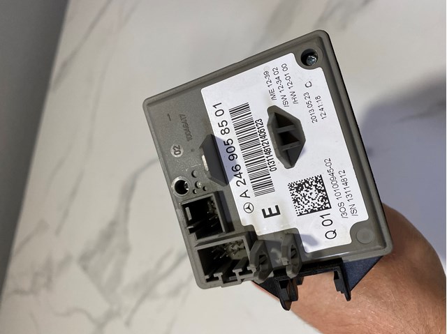 Купити A2469058501 Mercedes 