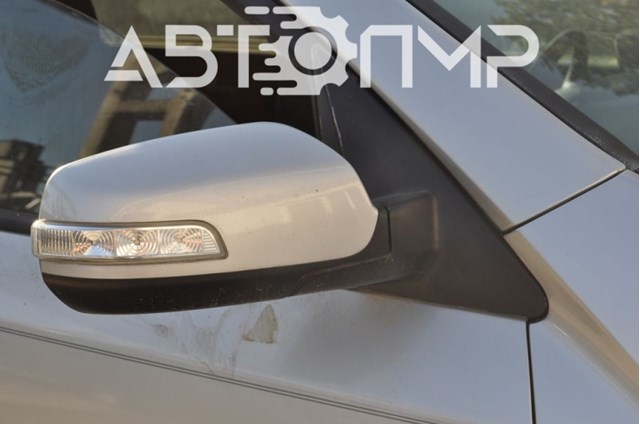 Дзеркало праве 876201U050 Hyundai/Kia
