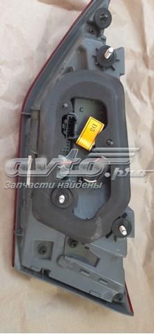 Стоп задній Hyundai/Kia 92403F2120 ціна, від 37.99 USD