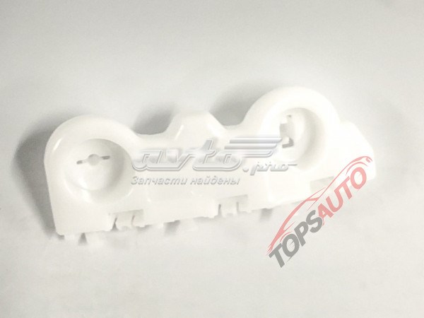 622245RB0A Nissan/Infiniti Кронштейн бампера переднього, правий