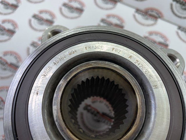 Купити LR142099 Land Rover Маточини передніх коліс