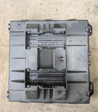 6RU937085A VAG 