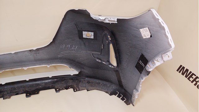 KR9P50031 Mazda Бампер передній в зборі