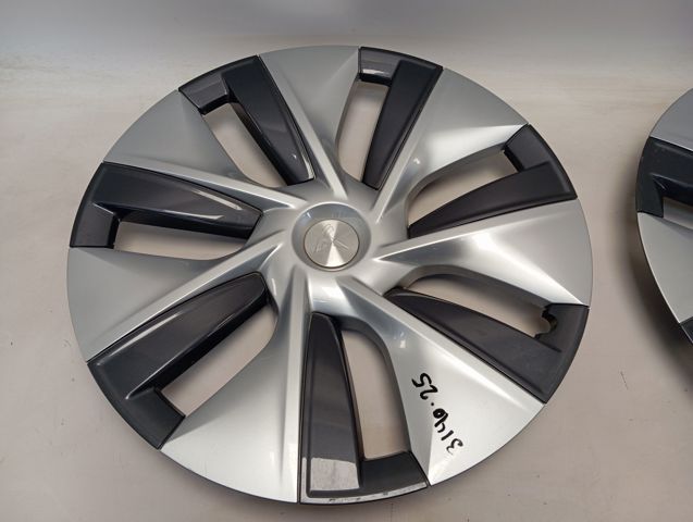 Tesla 104423500C