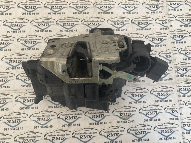  Mercedes A2027204335
