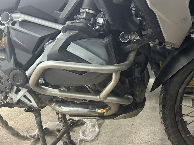 46638389434 BMW 