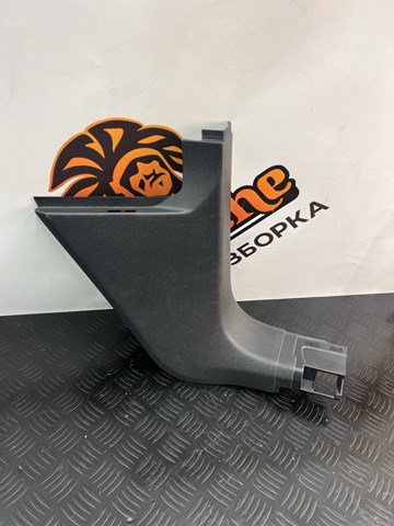 Обшивка стійки кузова внутрішня, передня права 5NN863484A82V VAG