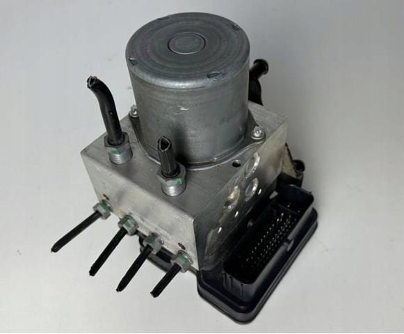  Land Rover LR117024