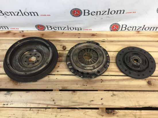  Маховик Mercedes E 