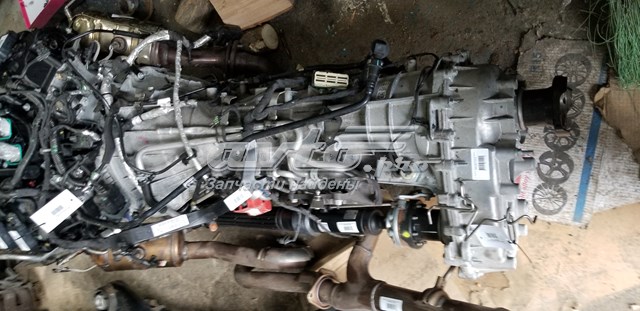 Корпус термостата Jeep Wrangler iiI (JK) 07 ... 68249553AB