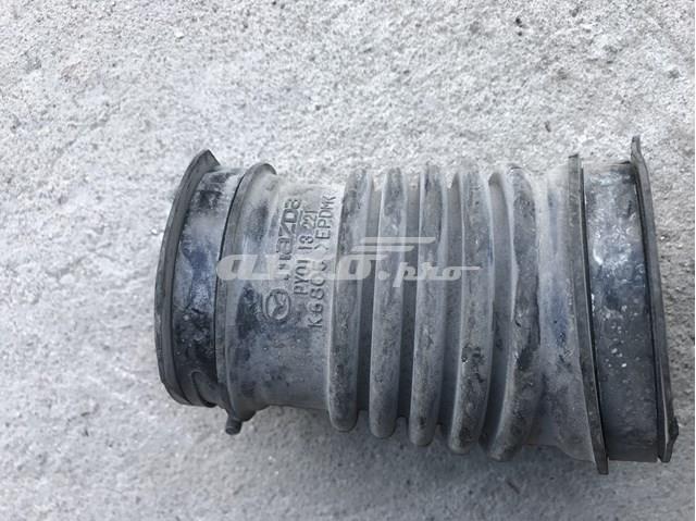 PY0113221 Mazda Патрубок повітряний, вихід повітряного фільтра
