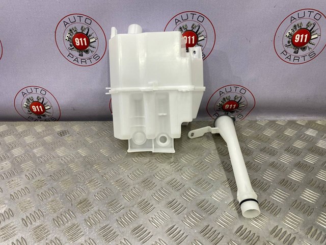 Купити 289105NA0A Nissan/Infiniti Бачок омивайки