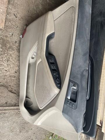  Hyundai/Kia 823702T000