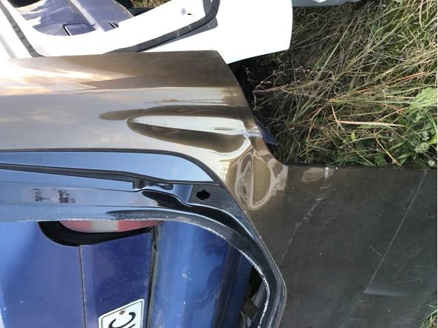 П'яті двері Mercedes A4477404000 ціна, від 2327.31 USD