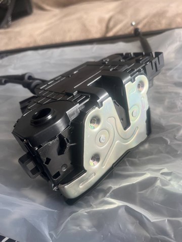Купити 81320D9000 Hyundai/Kia Замок дверки правої передньої