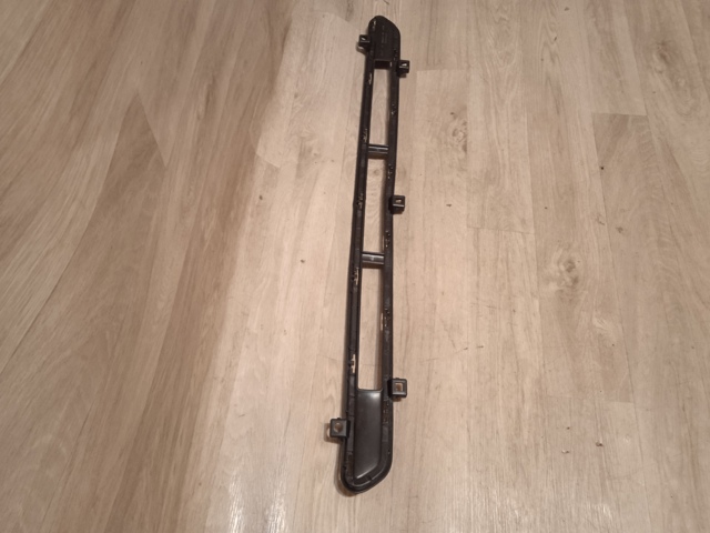 Решітка переднього бампера, верхня FPS FP3812910 ціна, від 22.80 USD