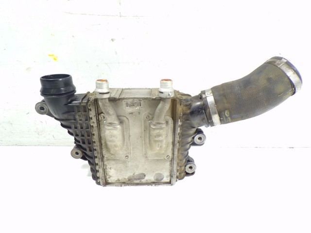 LR072118 Land Rover Охолоджувач наддувочного повітря