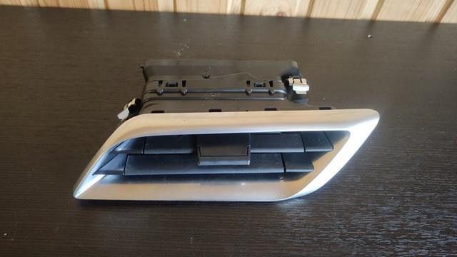 Решітка повітроводу права Peugeot/Citroen 98101431DX ціна, від 38.01 USD