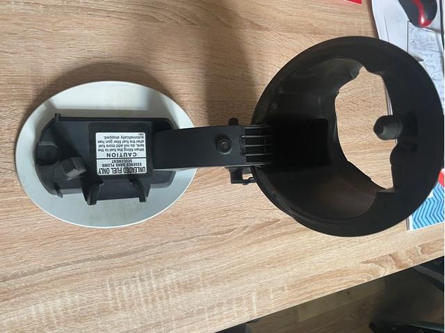 57602SJ000 Subaru Дверцята бензобака