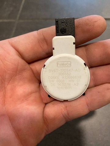 Датчик дощу на Ford Focus III CB8