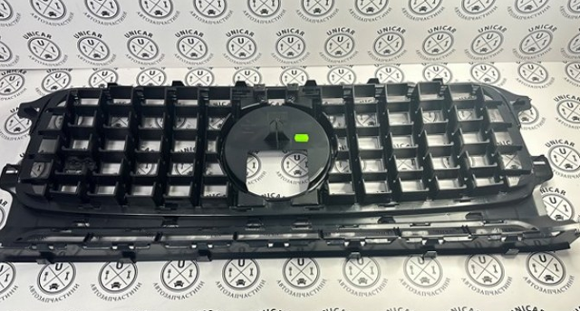 Облицювання радіатора Mercedes A4638885300 ціна, від 133.33 USD