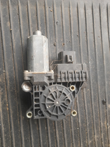 1S71F23201 Ford 