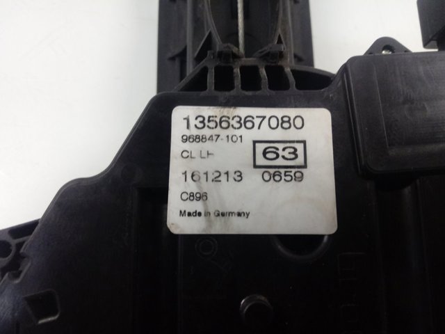 Замок задньої лівої двостулкової двері Autotechteile 5051536 ціна, від 17.28 USD