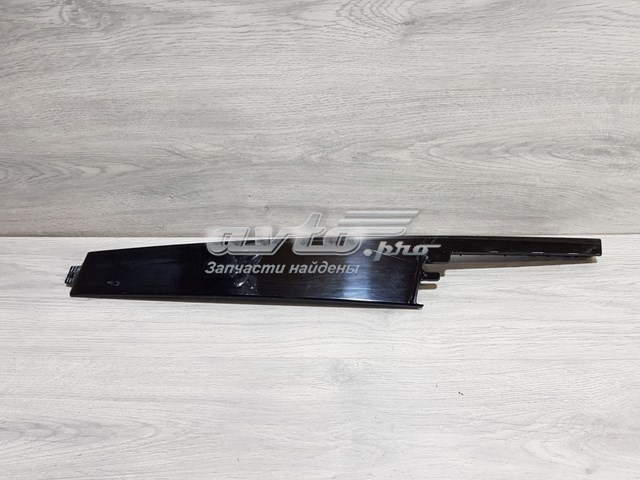 LR026424 Land Rover Накладка передніх дверей, правих, вертикальна