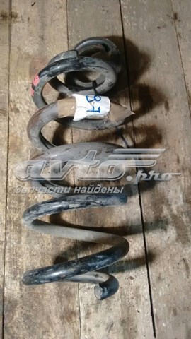 482310R080 Toyota Пружина підвіски задня