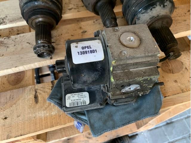 Модуль керування (ЕБУ) АБС (ABS) 13091801 General Motors