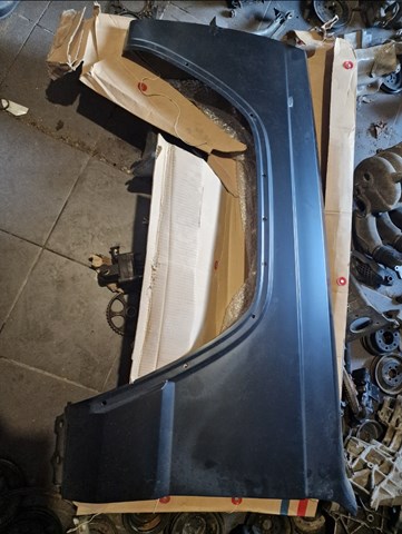  Крило переднє ліве Jeep Cherokee 