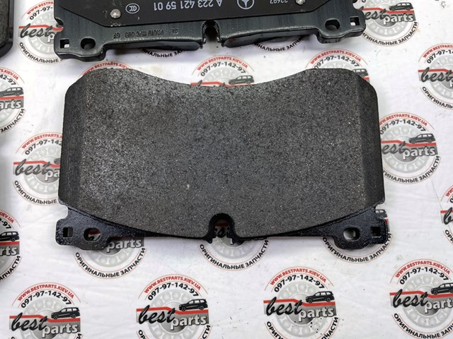  Mercedes A0004211602
