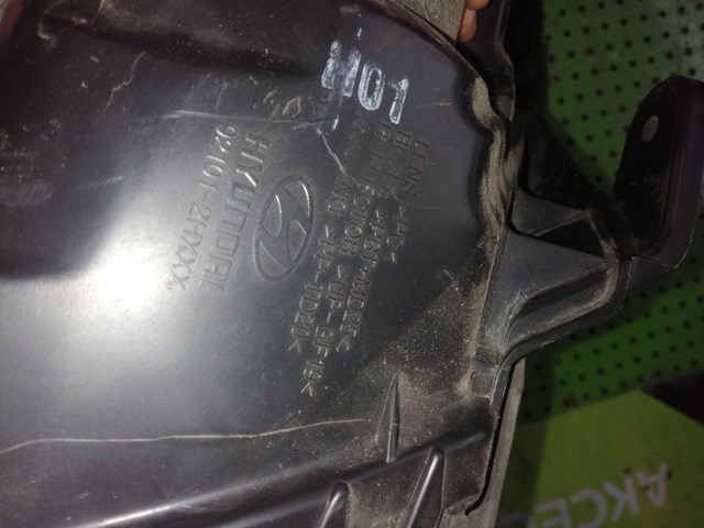 Фара права 921022H020 Hyundai/Kia