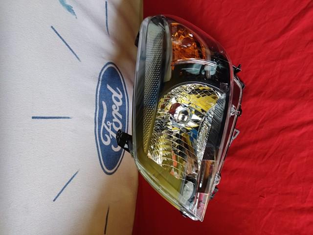 4986840 Ford Фара дальнього світла в зборі