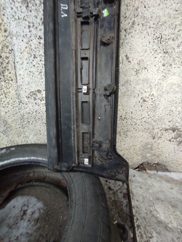 Накладка передньої лівої двері Honda 75332TLAA01 ціна, від 54.02 USD