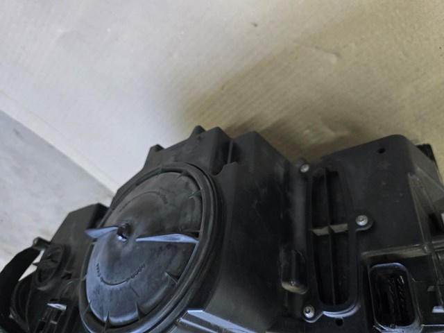  BMW 7460618