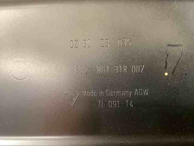 992802107YGRV Porsche 