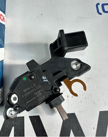 Реле генератора F00MA45222 Bosch
