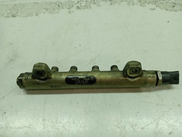 Купити 0445214042 Renault (RVI) Розподільник палива